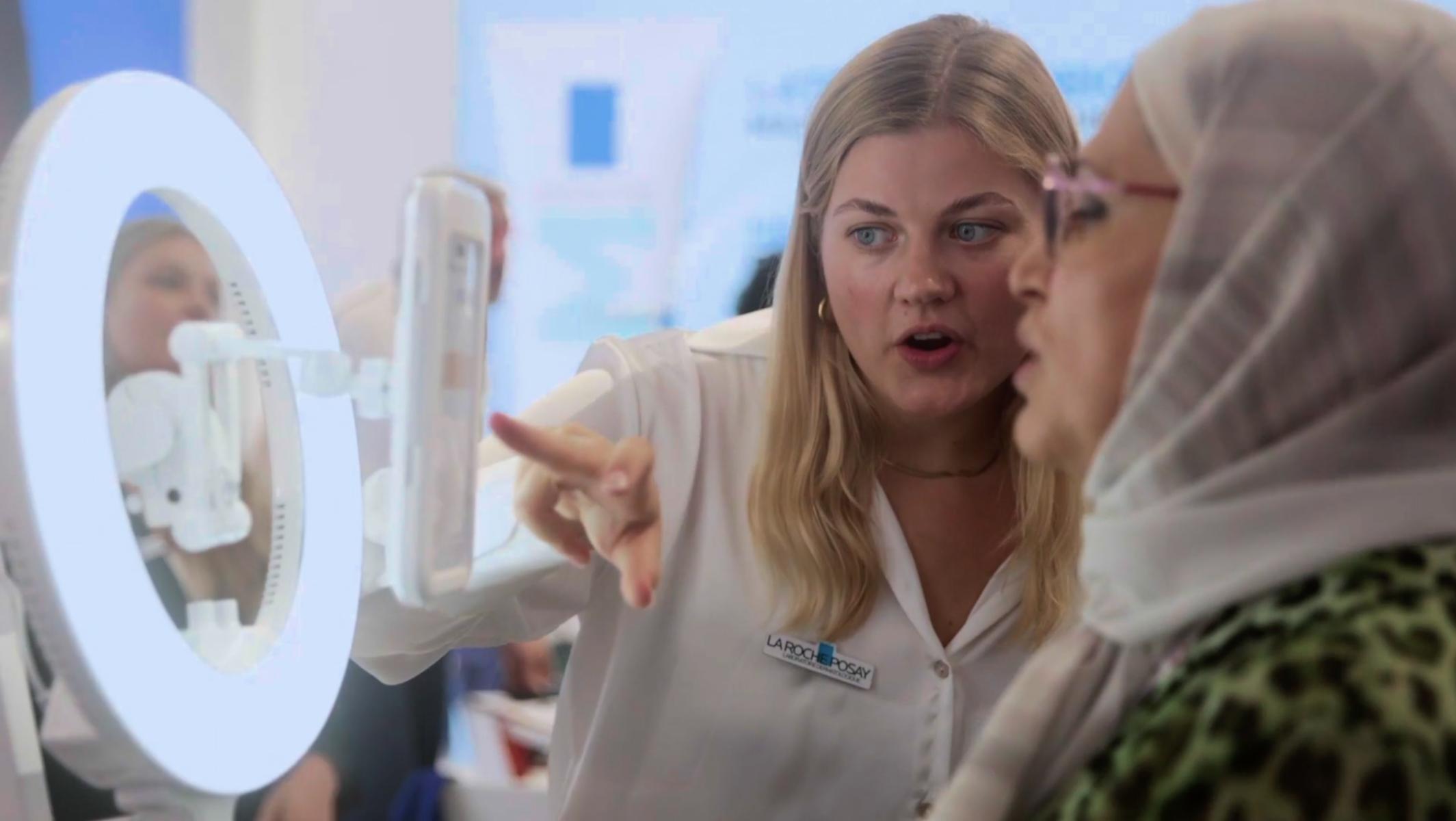 Screenshot vidéo corporate La Roche Posay Congrès EADV